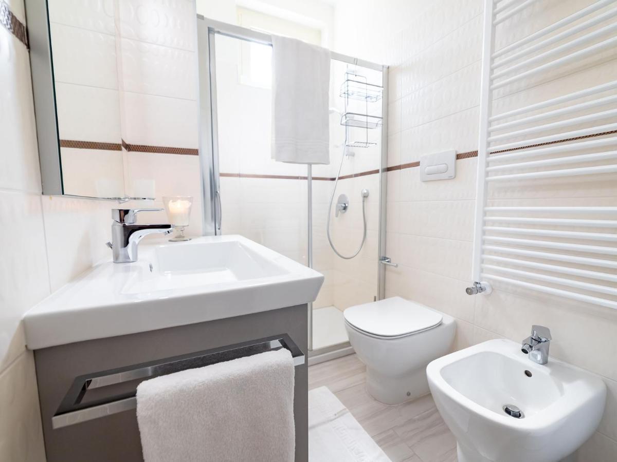 Appartement Michelangelo With Swimming Pool And Terrace à Borghetto Santo Spirito Extérieur photo